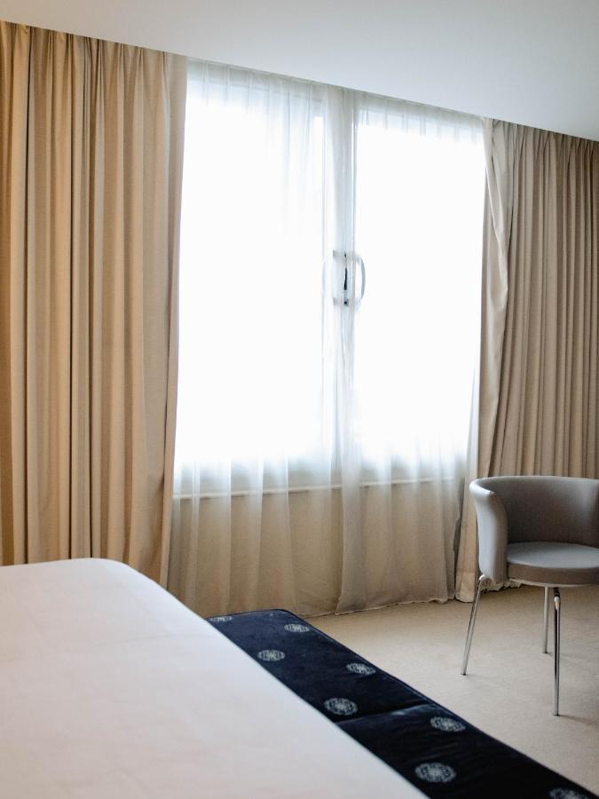 Bagu Urbano Hotell Posadas Exteriör bild