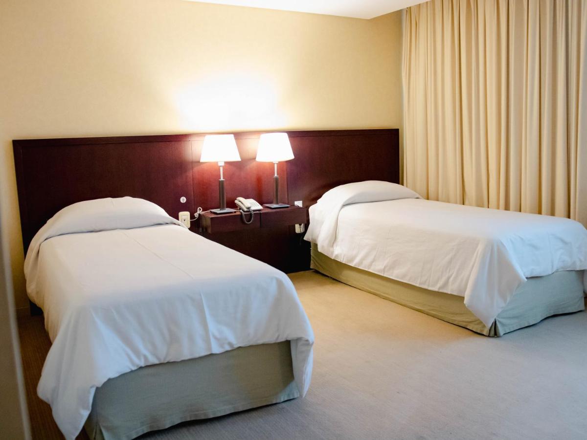 Bagu Urbano Hotell Posadas Exteriör bild