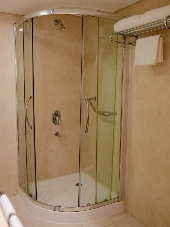 Bagu Urbano Hotell Posadas Exteriör bild