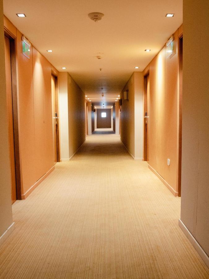Bagu Urbano Hotell Posadas Exteriör bild